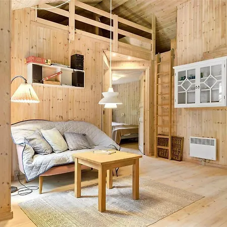 1437-aakirkeby-sjostauan-9 Casa de Férias *